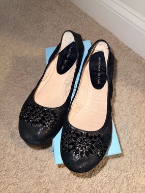 ANTONIO MELANI Black Jeweled Round-Toe Ballet Flats
